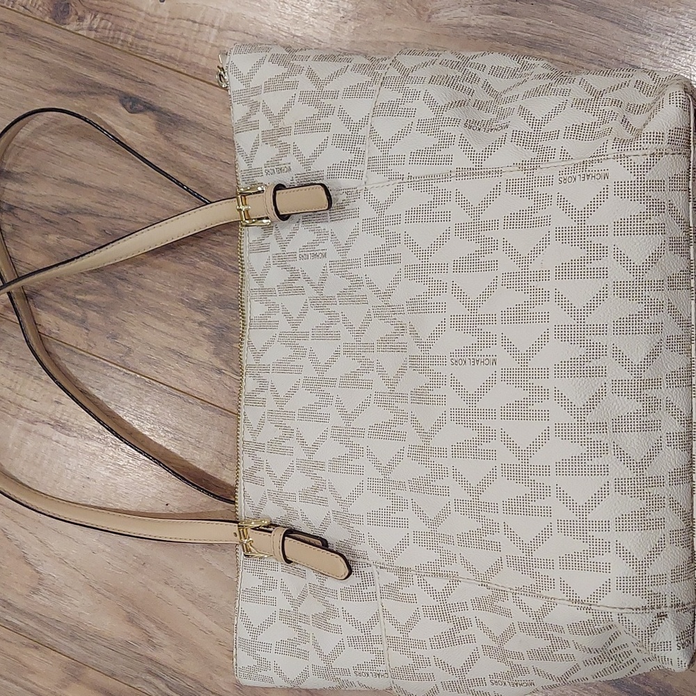 Michael Kors Beige Monogram Logo LargeTote Bag In Caramel